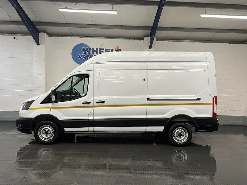Used Ford Transit S 130 HP (95 kW) 2023 White Van