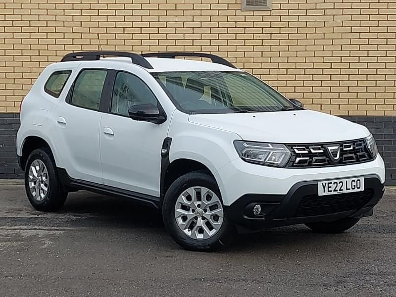 White Used 2022 Dacia Duster Comfort SUV | £11,998 (Fair price) - Image 1/4