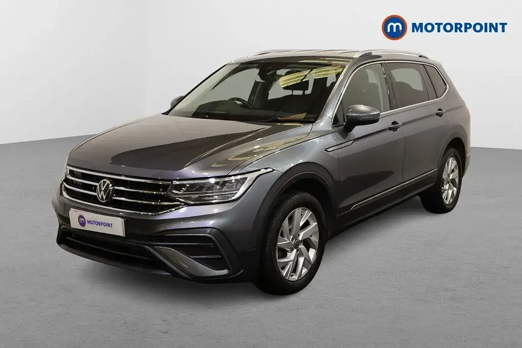 Second-hand VW Tiguan Life 2023 Gri SUV