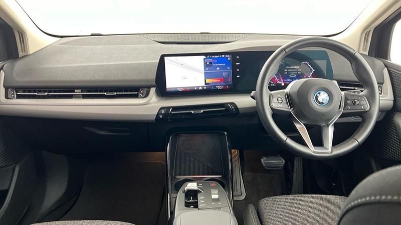 Used BMW 225 Active Tourer Sport Line 242 HP (177 kW) 2025 Blue MPV