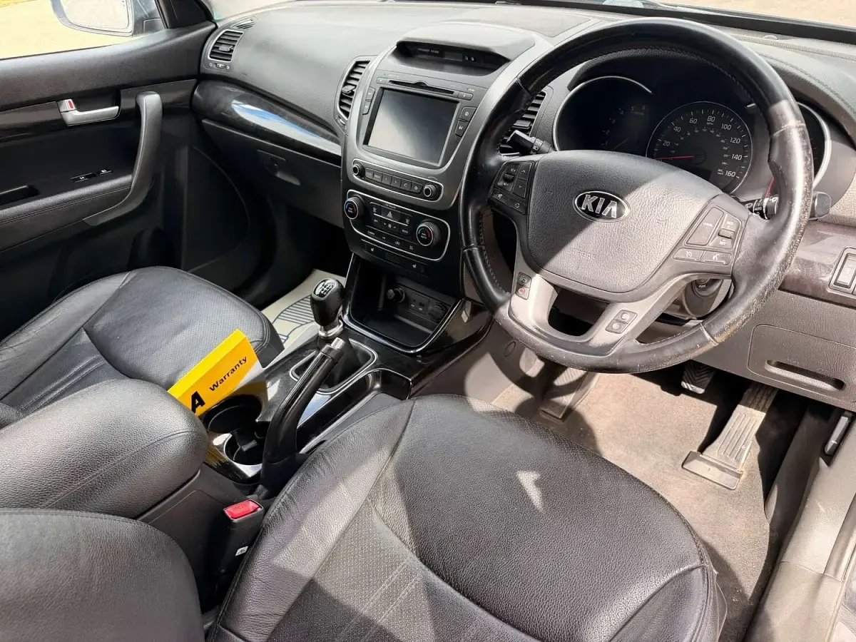 Used Kia Sorento 194 HP (142 kW) 2014 Black SUV