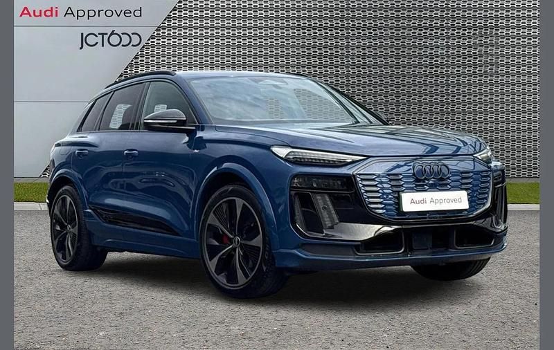 Blue Used 2025 Audi Q6 e-tron Performance SUV | £55,750 (Good price) - Image 1/4