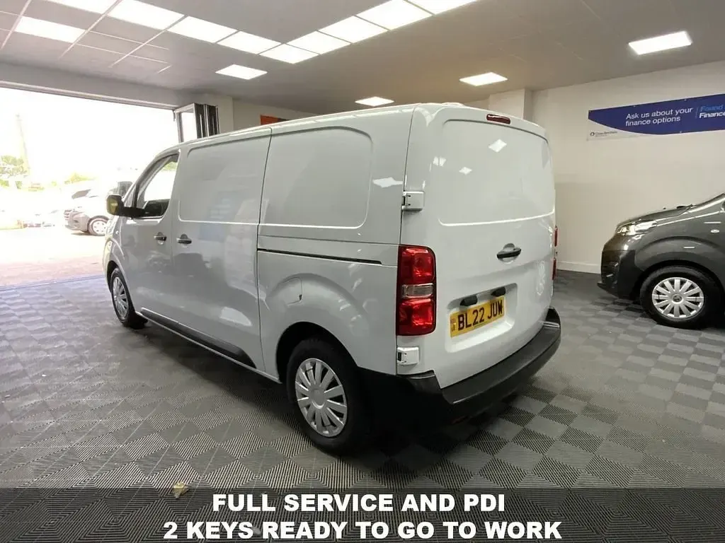 Second-hand Peugeot Expert Premium 100 CP (73 kW) 2022 Alb Van