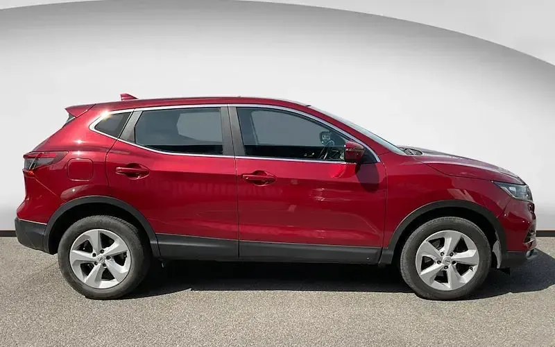 Gebraucht Nissan Qashqai Acenta Premium 160 PS (117 kW) 2020 Rot SUV
