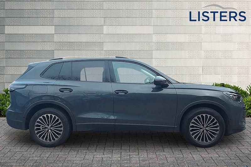 Nowe VW Tiguan Match 2025 Szary SUV