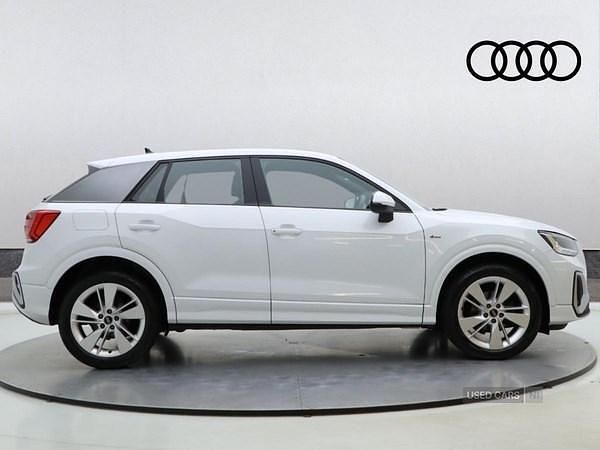 Begagnad Audi Q2 S-Line 2022 Vit SUV