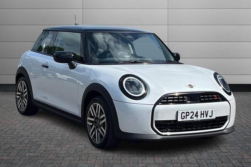 White Used 2024 Mini Cooper S Hatch Hatchback | £21,995 (Good price) - Image 1/4