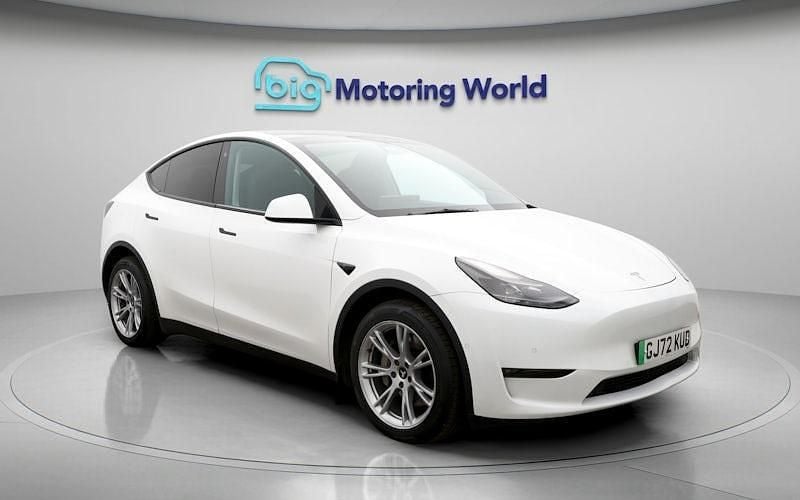 Used Tesla Model Y Long Range AWD 286 kW (389 HP) 2025 SUV