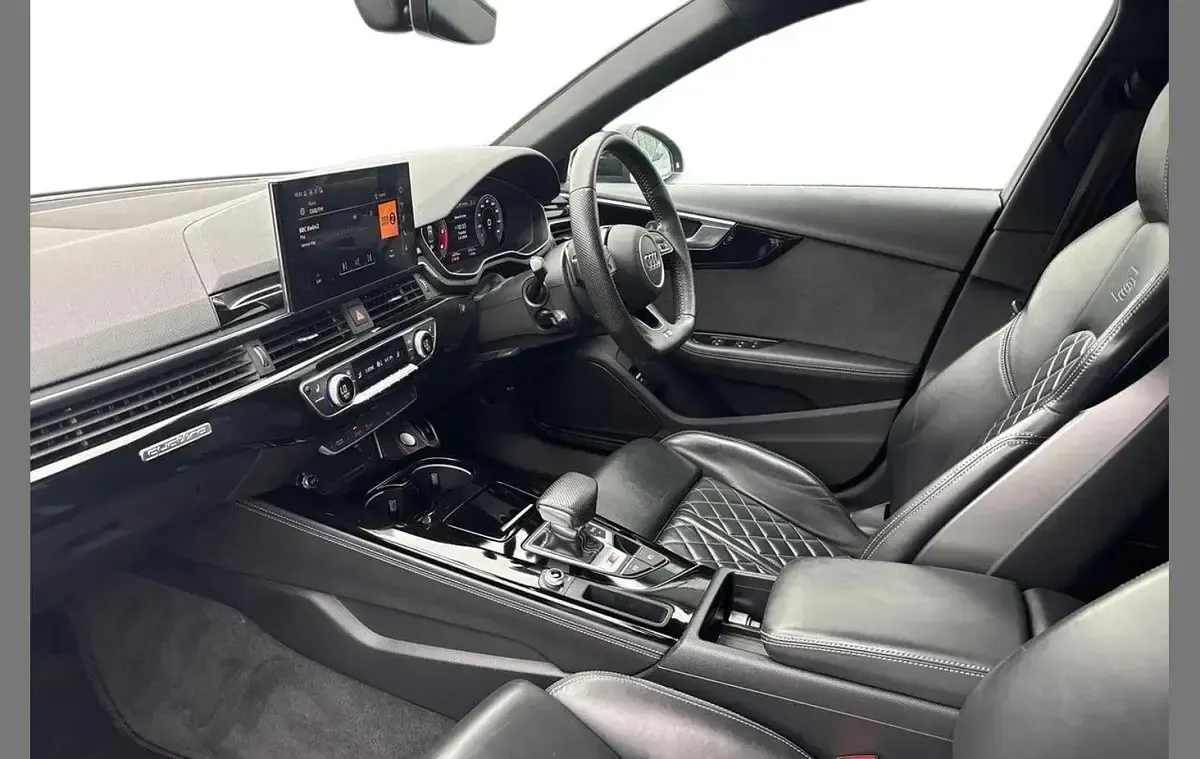 Used Audi A4 Black Edition 341 HP (250 kW) 2020 Blue Sedan