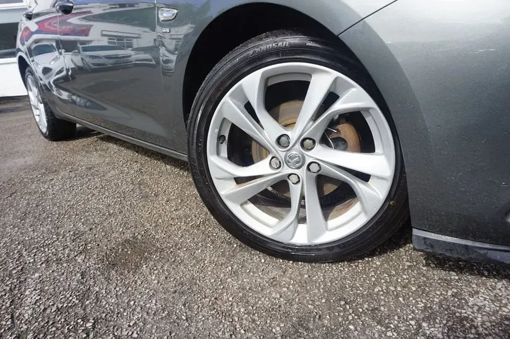 Used Vauxhall Astra SRi 150 HP (110 kW) 2017 Grey Hatchback