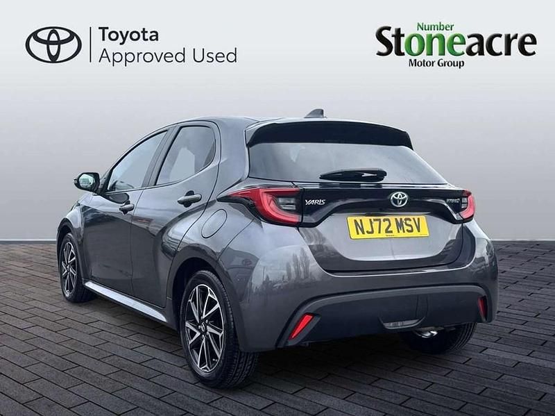 Used Toyota Yaris Hybrid Design 116 HP (85 kW) 2022 Grey Hatchback