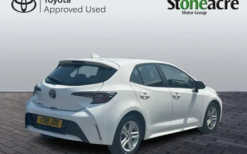 Used Toyota Corolla 116 HP (85 kW) 2019 Hatchback
