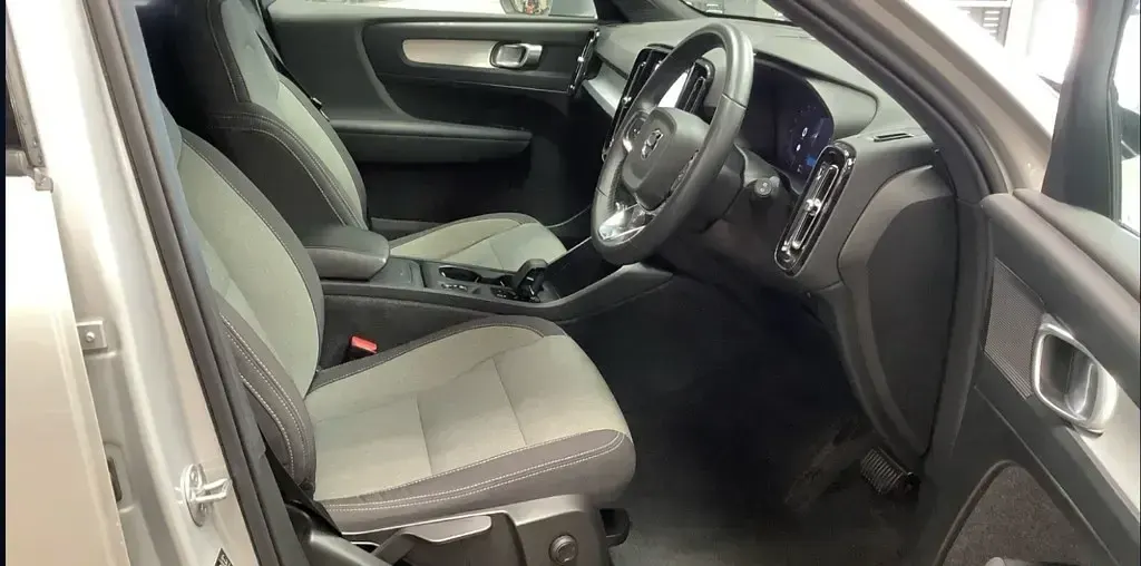 Used Volvo XC40 Core 2023 Silver SUV