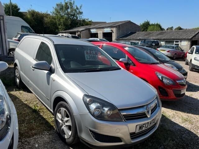 Silver Used 2013 Vauxhall Astra Sportive Van | £3,495 (Fair price) - Image 1/4