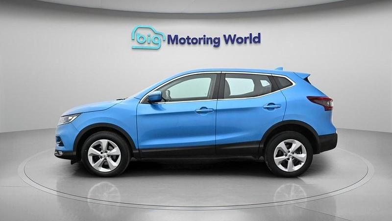 Used Nissan Qashqai Acenta Premium 160 HP (117 kW) 2021 Blue SUV