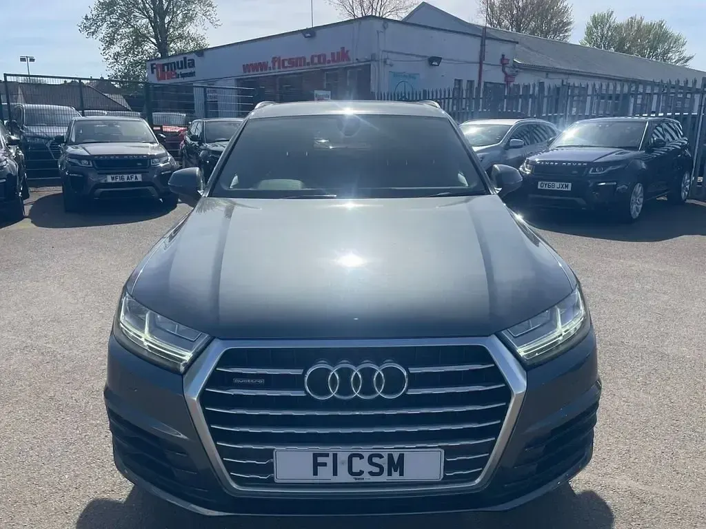 Używany Audi Q7 S-Line 272 KM (200 kW) 2018 Szary SUV