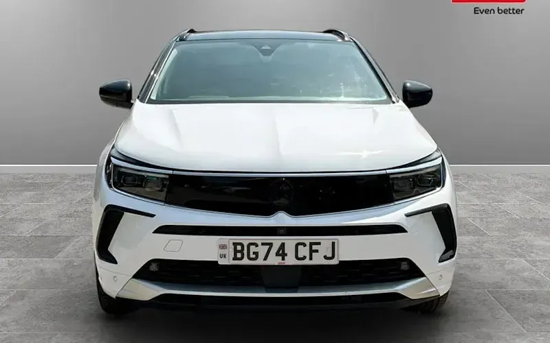 Used Vauxhall Grandland X Ultimate 131 HP (96 kW) 2024 White SUV