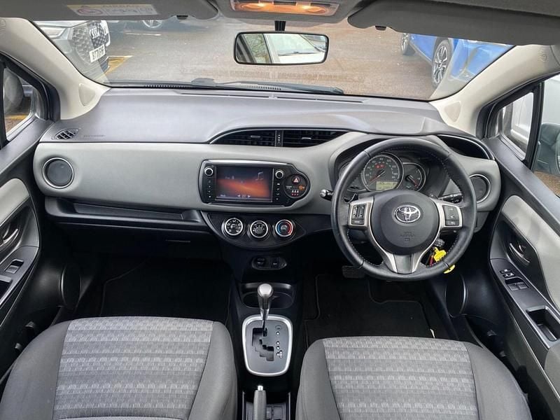 Used Toyota Yaris Multidrive S 2016 Silver Hatchback