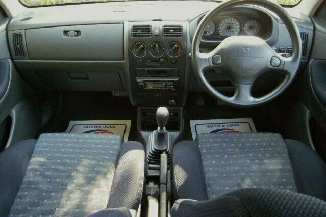 Used Daihatsu Sirion 2004 Hatchback