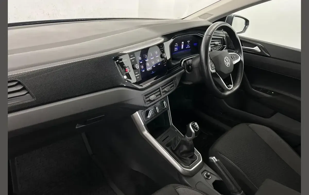 Used VW Polo Life 95 HP (69 kW) 2023 Grey Hatchback