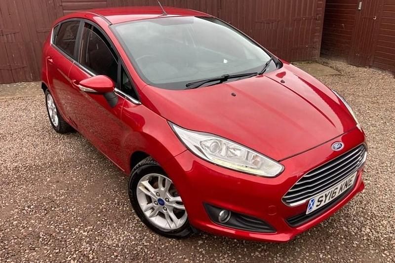 Used Ford Fiesta Zetec 95 HP (69 kW) 2016