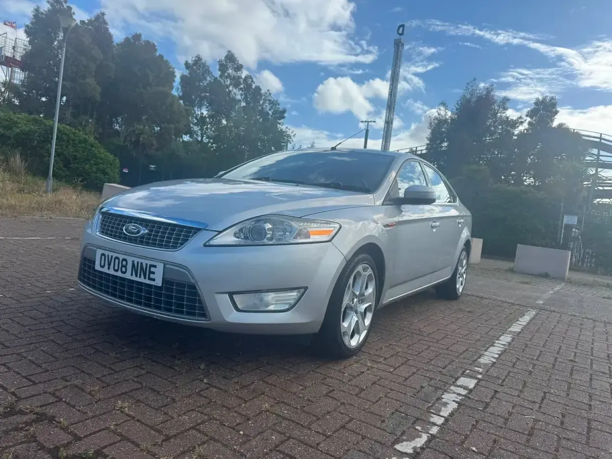 Used Ford Mondeo Titanium X 130 HP (95 kW) 2008 Silver Hatchback