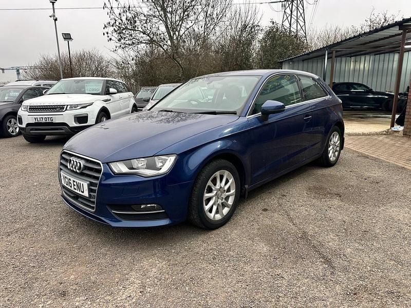 Used Audi A3 Comfort 125 HP (91 kW) 2016 Blue Hatchback