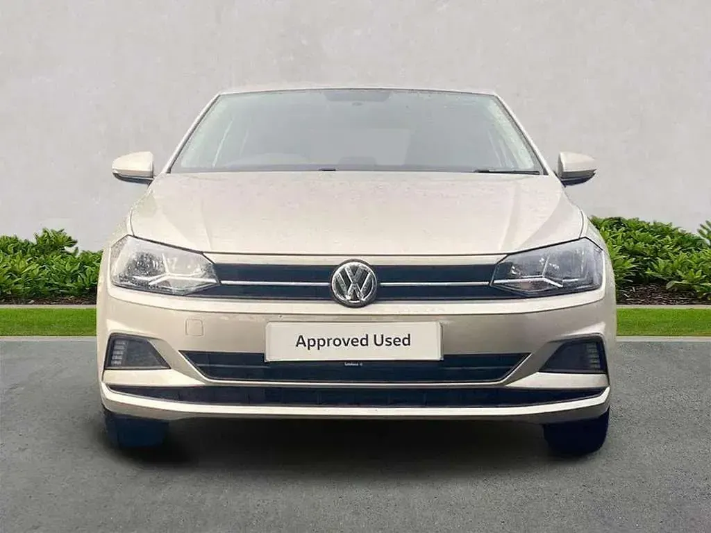 Used VW Polo SE 65 HP (47 kW) 2019 Silver Hatchback