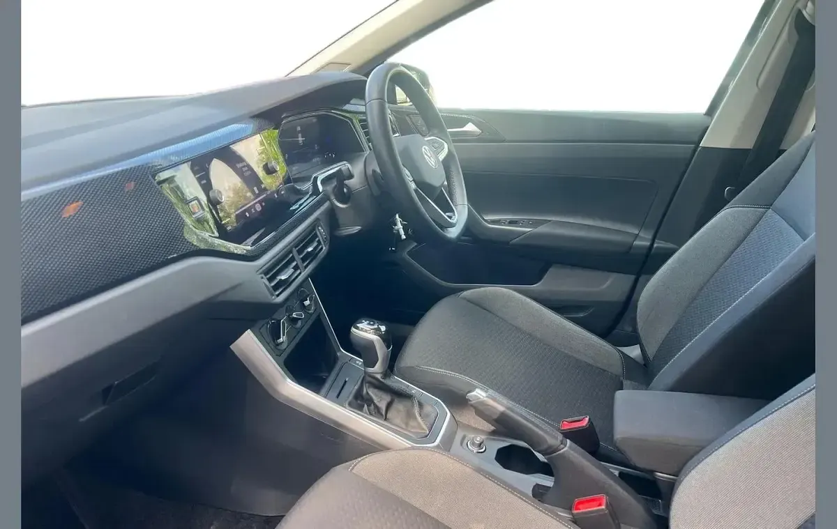 Used VW Polo Life 94 HP (69 kW) 2024 Grey Hatchback