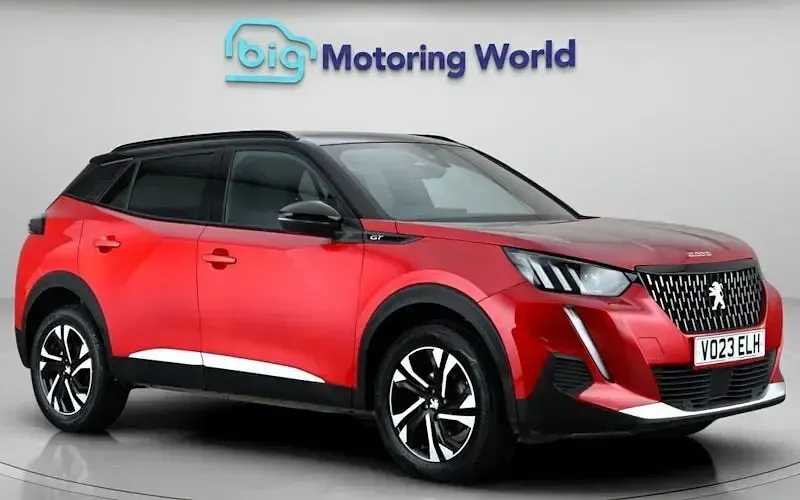 Used Peugeot 2008 GT 131 HP (96 kW) 2023 SUV