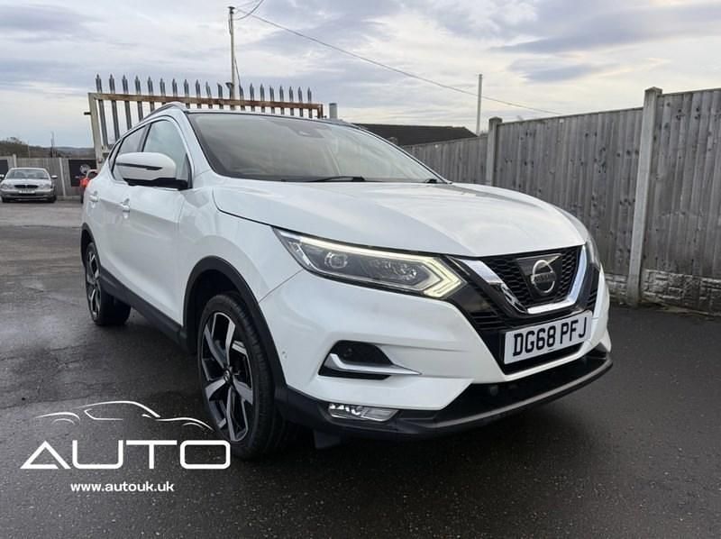 Used Nissan Qashqai Tekna 110 HP (80 kW) 2018 White SUV