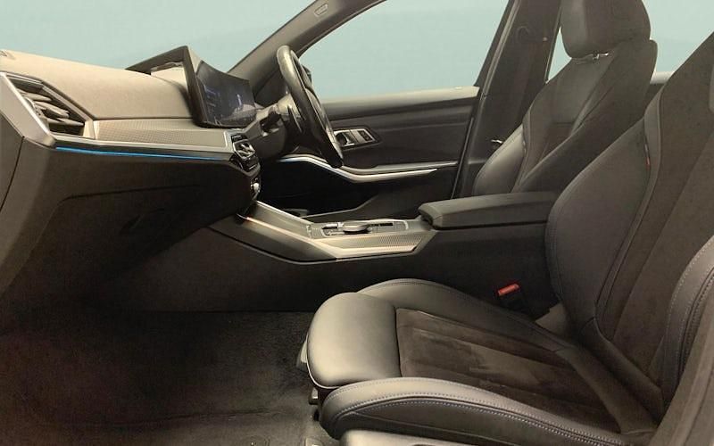 Used BMW 330e M Sport 292 HP (214 kW) 2023 White Estate