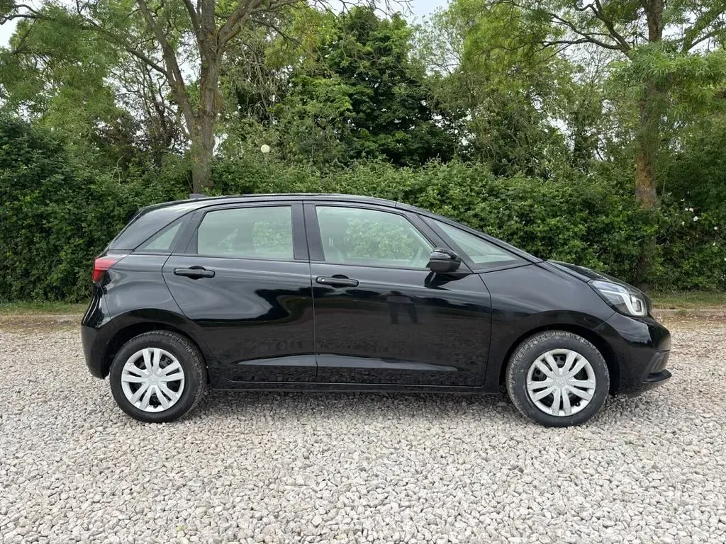 Used Honda Jazz Hybrid 109 HP (80 kW) 2022 Black Hatchback