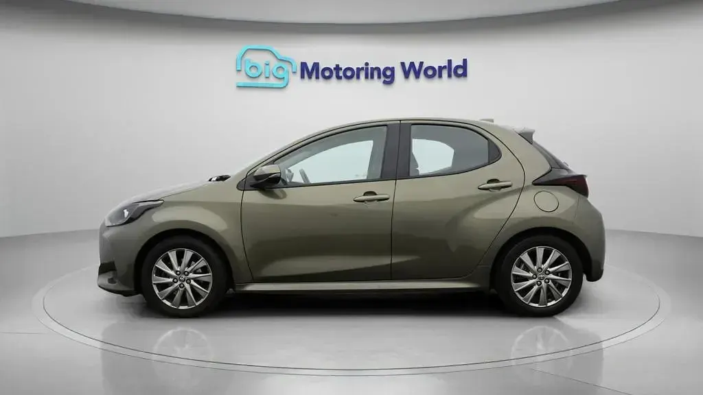 Used Toyota Yaris 116 HP (85 kW) 2023 Bronze Hatchback