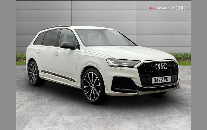 Used Audi Q7 Black Edition 334 HP (245 kW) 2022 White SUV