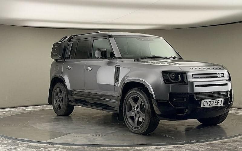 Used 2025 Land Rover Defender SE Dynamic SUV | £50,150 (Good price) - Image 1/4