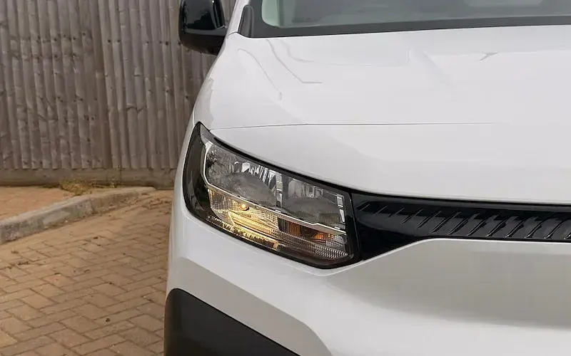 Used Citroën Berlingo 100 kW (136 HP) 2026 MPV
