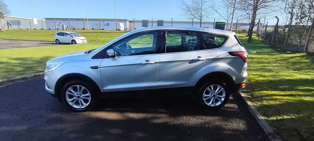 Used Ford Kuga Titanium 150 HP (110 kW) 2017 Silver SUV