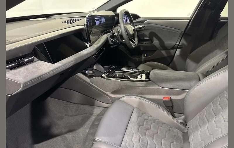 Used Audi e-tron Performance 269 kW (367 HP) 2025 White SUV