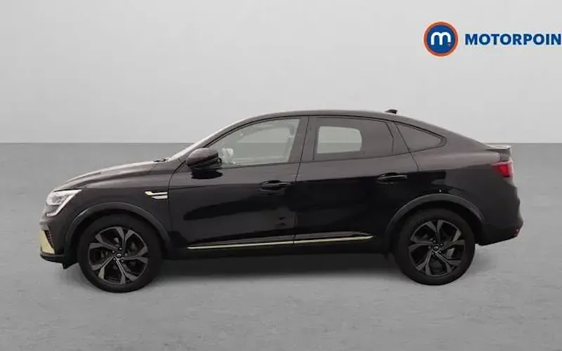 Used Renault Arkana Engineered 143 HP (105 kW) 2023 Black SUV