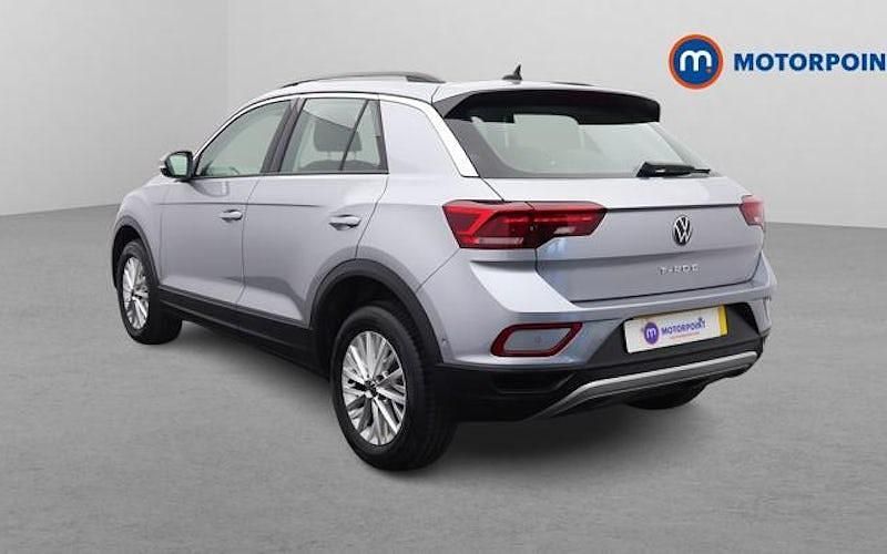 Used VW T-Roc Life 150 HP (110 kW) 2024 Silver SUV