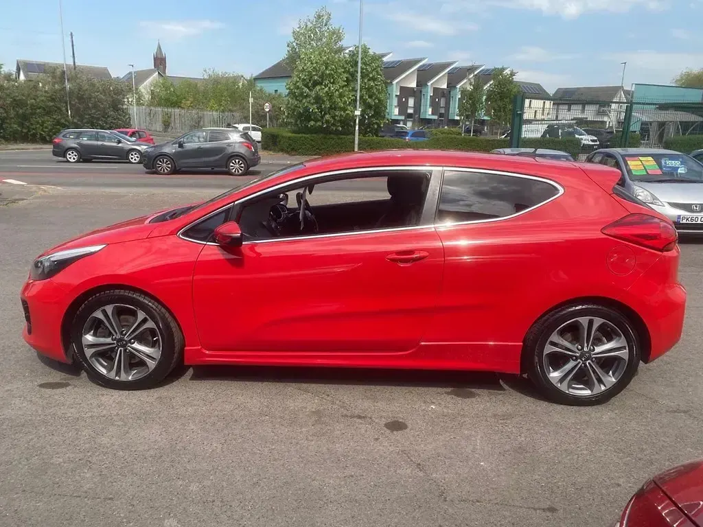 Used Kia ProCeed GT-Line 2016 Red Hatchback