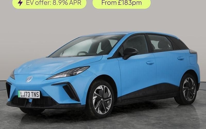 Used MG MG4 EV SE 150 kW (204 HP) 2024 Blue Hatchback