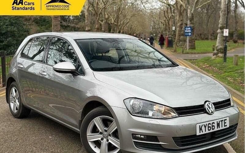 Used VW Golf VII Edition 125 HP (91 kW) 2016 Silver Hatchback