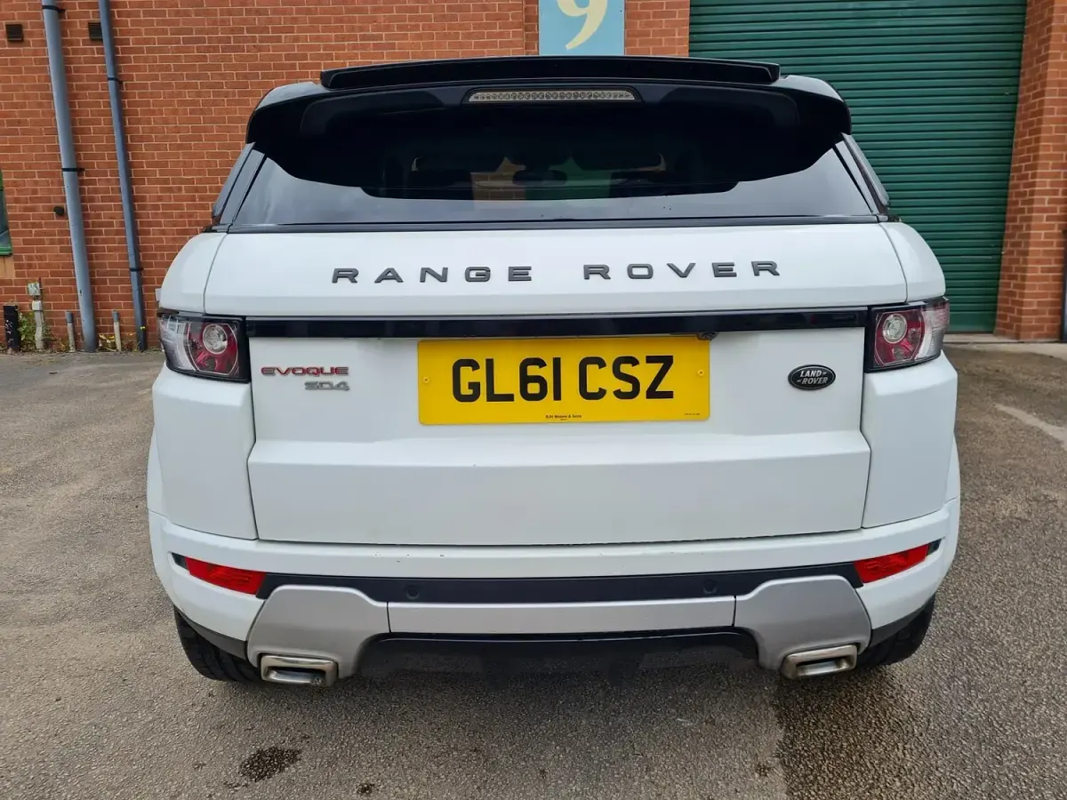 Used Land Rover Range Rover evoque Dynamic 2011 White Estate