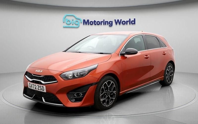Used Kia Ceed GT-Line 160 HP (117 kW) 2023 Orange Hatchback