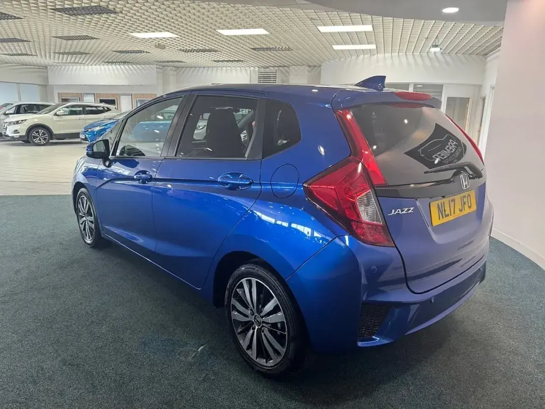 Begagnad Honda Jazz EX 102 HK (75 kW) 2017 Blå Halvkombi