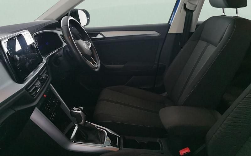 Used VW T-Roc Life 150 HP (110 kW) 2025 SUV