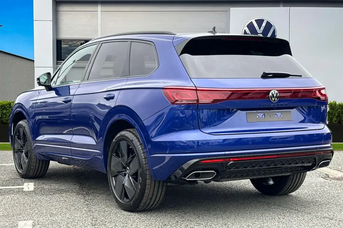 New VW Touareg Edition 286 HP (210 kW) 2026 Blue SUV