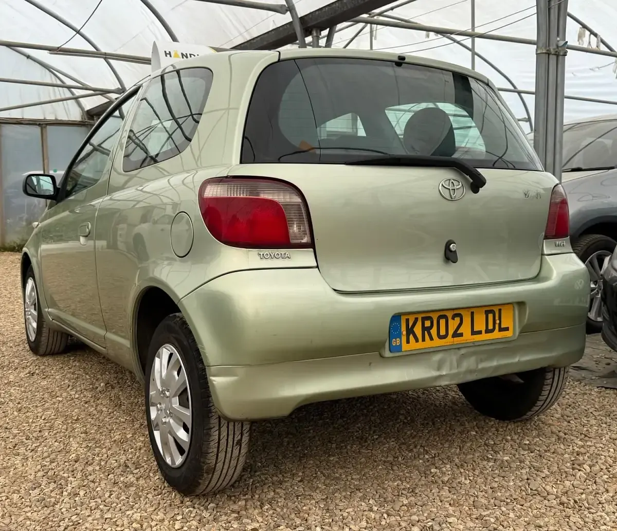 Used Toyota Yaris 68 HP (50 kW) 2002 Green Hatchback
